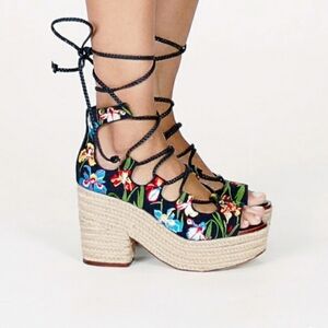 Tory Burch Pasitano Foral Embroidered Plaform Espadrille Sandals Heels S…